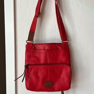 NWT Fossil Morgan Traveler Bag in red leather